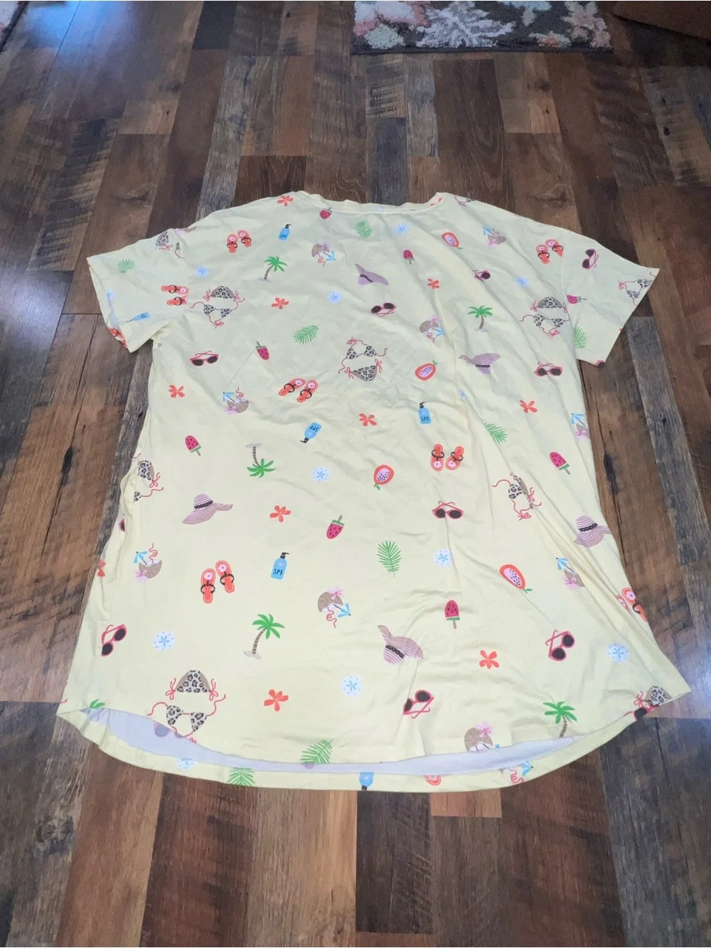 Secret Treasures lightweight short